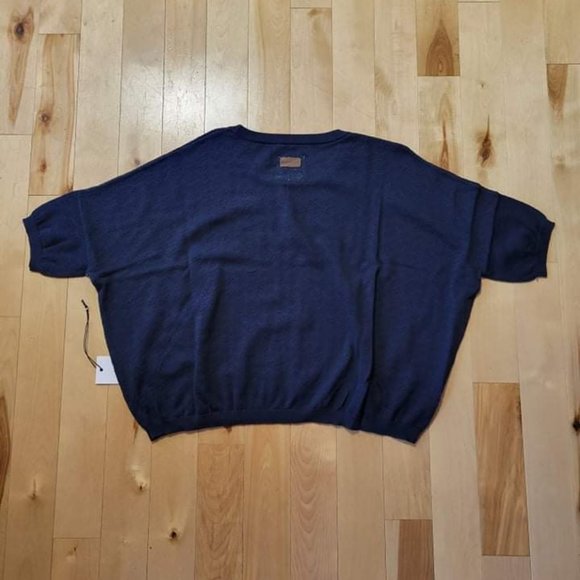 Women's Memories Oversize Sweater - Picture 2 of 2